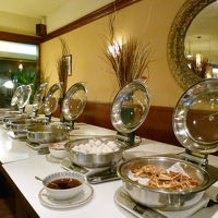 朝食は館内「LAGO」でのビュフェ