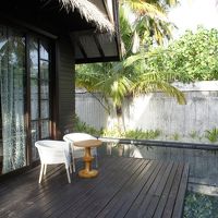 ビーチヴィラのプライベートプール