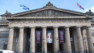 素晴らしいギリシャ風の建物