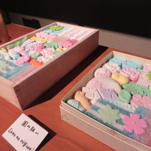 季節の干菓子・上品な味ですよ＾＾