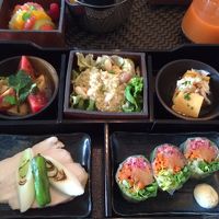 野菜中心でさっぱりでも食べ応えもあるランチも大変美味しい。