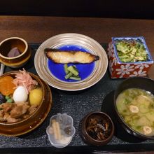 お腹一杯になりました。