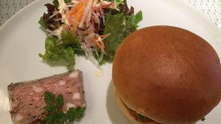 うーん、パテがあまり