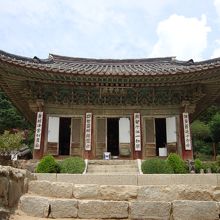 高句麗時代の韓国最古のお寺です。
