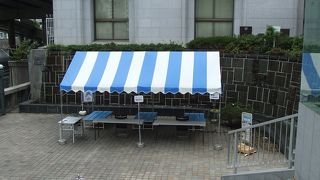 都心の滝とイベントが行われてます