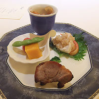 中華ディナーのオードブルです