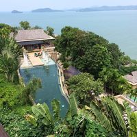 プールも綺麗です。