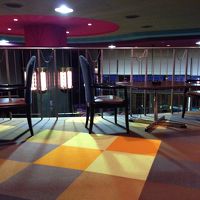 フロント吹き抜け2F