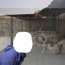 複数の石膏像。Garden of the Fugitives