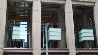 低層部は三井本館、上層部はホテルという組み合わせです