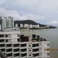 ビーチは想像より汚い・・・