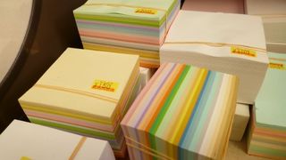 個性ある個人商店がならぶ