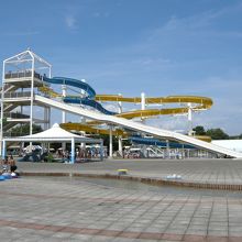 この場所で3種類のスライダーが楽しめます