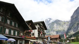 そぞろ歩きが楽しいメインストリート