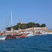 ギリシャで豪華客船クルーズ　　(12)　トルコのギュウエルジン島を見学
