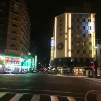 コンビニ、スーパーあり便利です