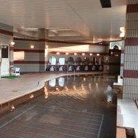 大浴場。広々として、ゆったり入浴できます。