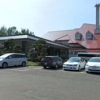 ハイツ玄関前の駐車場。さあ！出発だ。