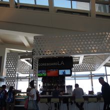 お洒落なバーもあります