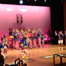 まさかの通年阿波踊り！