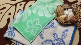 おみやげや食料品が豊富