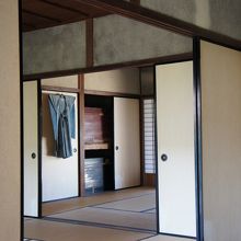 御城番屋敷の長屋の中