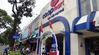 庶民的な地元スーパー