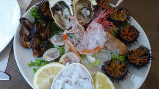 トラーニのウニ料理を頂けるレストランはうま～い♪♪