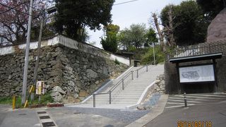 大手門が海に面した希有な海城