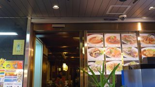 その時唯一客引きをしてなかったお店