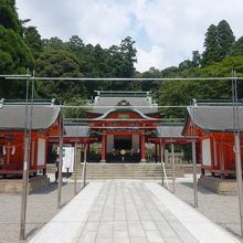 祭の準備のため棒が組まれていました。