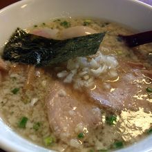 背脂醤油ラーメン