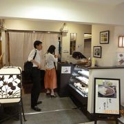 名古屋栄三越の地下にある小さなカレー専門店です。