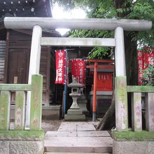 朱色が光ってます