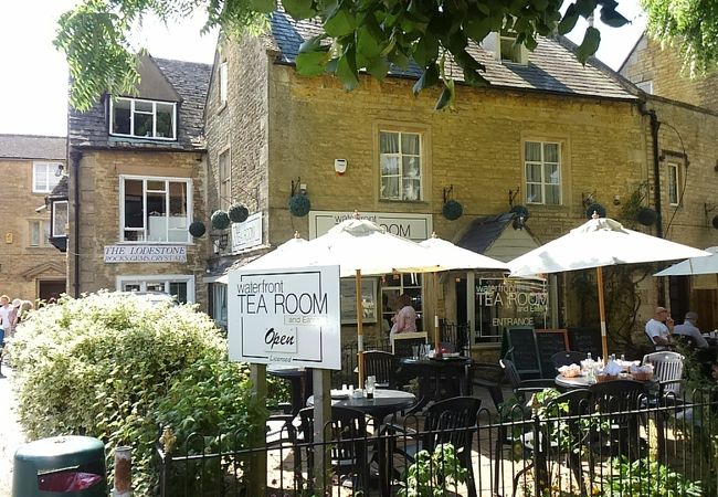 Waterfront Restaurant & Tea Room