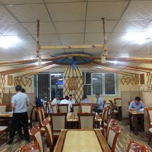 店の奥にあるゲルをモチーフにしたインテリアは必見