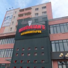 ショッピングモールに併設