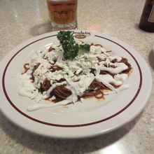 チーズがかかったパスタです。