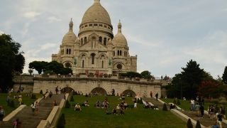 階段の下からの写真がお勧め