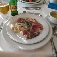 レストランのビュッフェは料理の種類も豊富