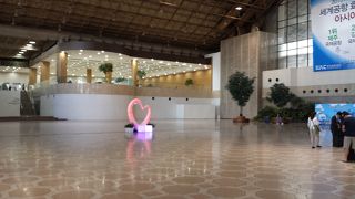 小さい分、効率が良い空港