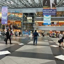 広いので案内で確認しないと大変です。