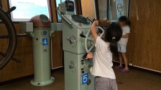 港の隣にある無料の博物館