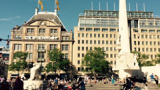 いつもたくさんの人でいっぱいです