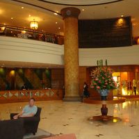 ロビーは豪華でした。