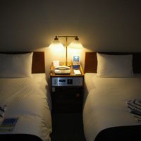 照明は暗いです。ムードはあるかも知れません（笑)