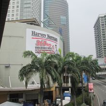 ミッドバレーメガモール