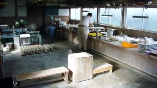 見学もできる九谷焼の窯元