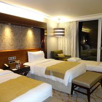 ３名で利用のためエキストラベッドがあり、少し手狭です