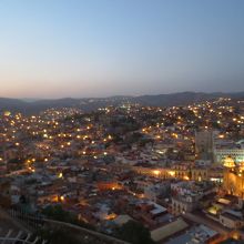 夕暮れの町並みです。